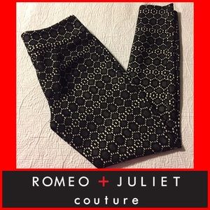 Romeo + Juliet Couture Black & White Pants